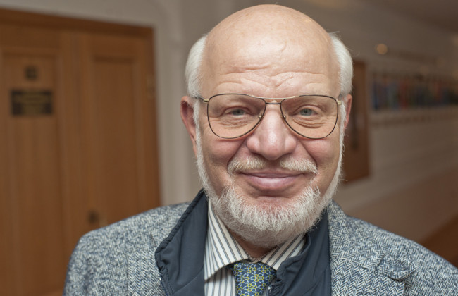 Українці голосуватимуть онлайн: у Зеленського планують змінити формат проведення виборів