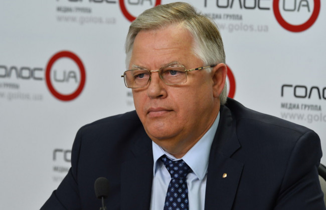 Симоненко та Компартія просять ОАСК скасувати антикомуністичний закон