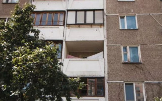 Трагедия в Киеве: парень спрыгнул с балкона многоэтажки