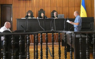На Вінниччині суд роз’яснив, чому не звільнив «довічника»