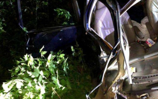 На Буковині потяг розтрощив автівку: є подробиці