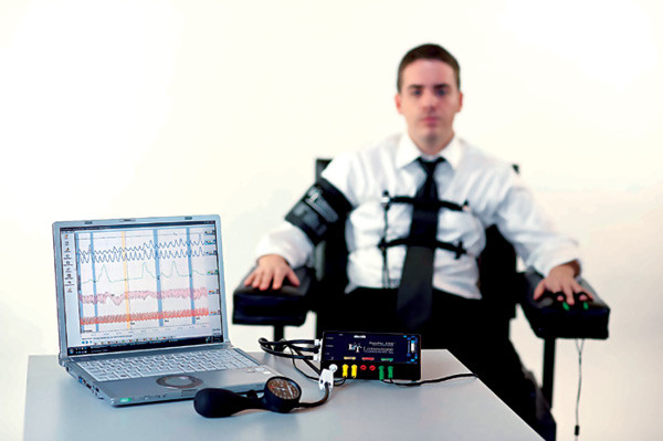 Боротьба з хабарниками: держприкордонників чекає ротація та перевірка на поліграфі