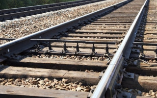 Самогубство на Харківщині: пенсіонерка кинулася під потяг