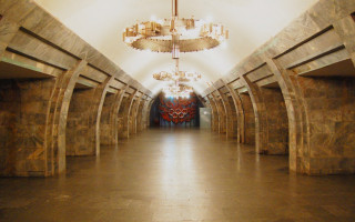 В столиці закриють три станції метро