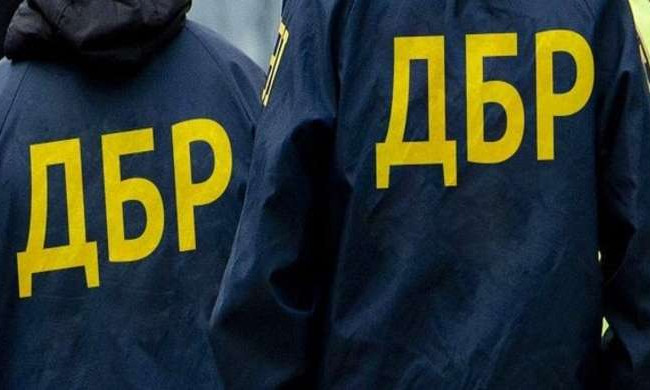 ДБР викрили протиправну схему, у якій брали безпосередню участь співробітники ДФС