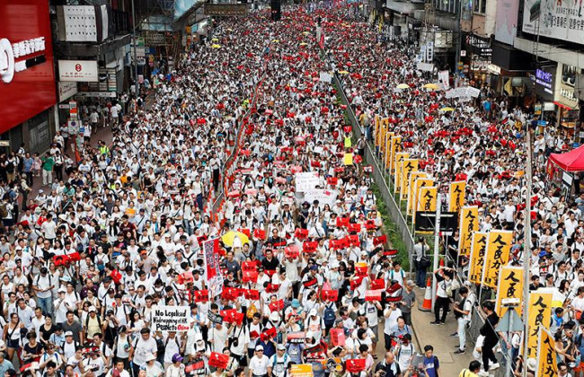 Масові протести в Гонконгу:  як вберегти себе українським туристам