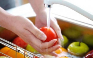 Стало известно, как правильно нужно мыть овощи, фрукты и ягоды
