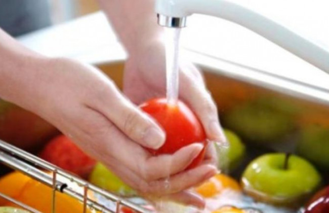 Стало известно, как правильно нужно мыть овощи, фрукты и ягоды