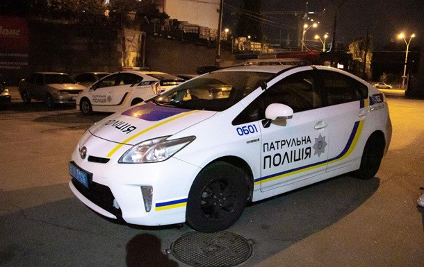 В Києві неадкват відкрив стрілянину в пабі: подробиці, фото