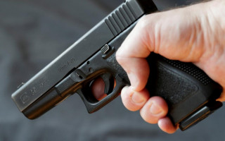 Кривава стрілянина біля столичного метро: є постраждалі