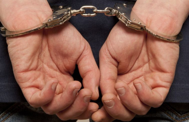 Бил черенком от лопаты: в Киеве пьяный муж жестоко убил супругу