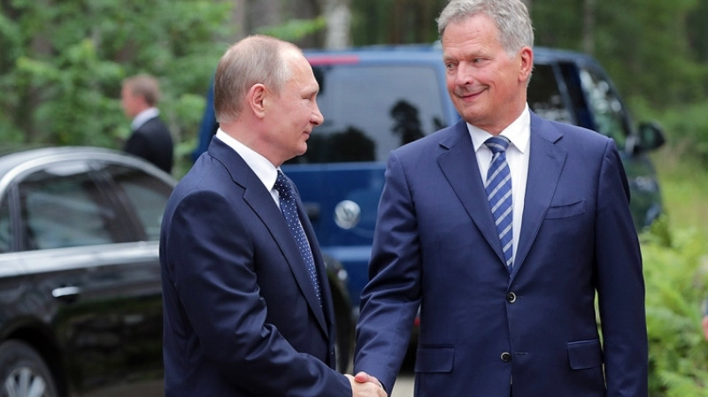 Путин обсудил события на Донбассе с президентом Финляндии: что известно