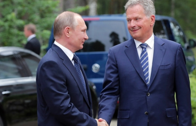 Путин обсудил события на Донбассе с президентом Финляндии: что известно