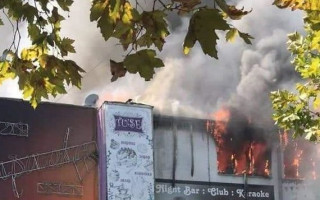 Пожар в Черноморске: горит детский развлекательный центр