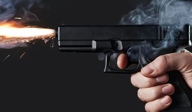 Зухвале пограбування на Київщині: зловмисники прострелили ногу пенсіонерові