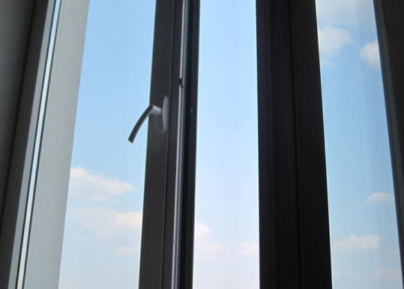 14-летняя жительница Львова попала в реанимацию с многочисленными травмами: что произошло