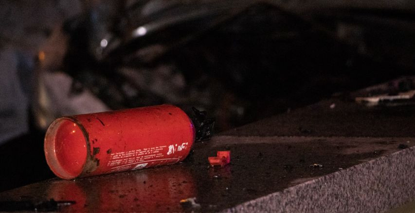 Доставали из горящего авто: в Киеве произошло смертельное ДТП