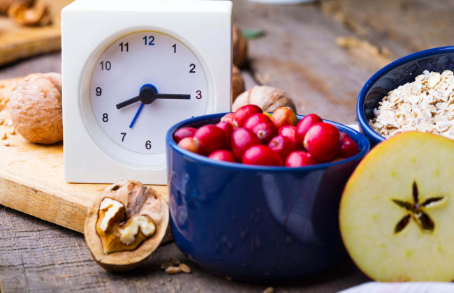 Что можно съесть на ночь без вреда для фигуры: список продуктов