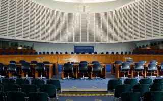 Коли інтереси клієнтів адвоката стають протилежними: позиція ЄСПЛ