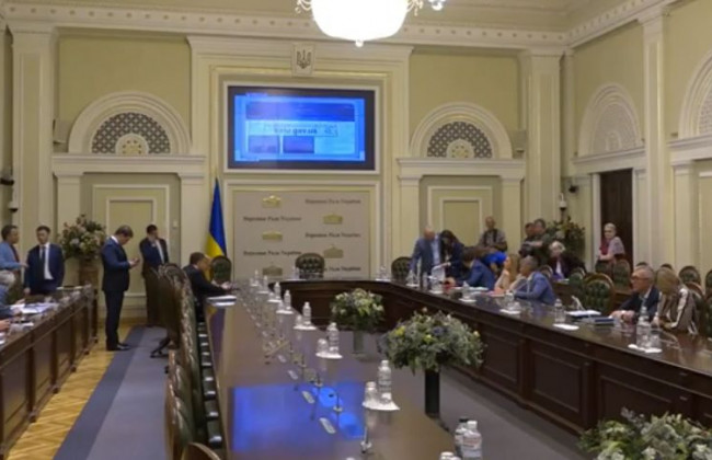 У Верховній Раді проводить засідання підготовча депутатська група: онлайн-трансляція