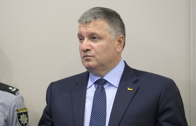 Депутати від президентської партії виступили за звільнення Авакова