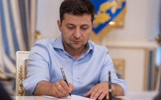 Президент уволил 16 глав РГА в Днепропетровской области