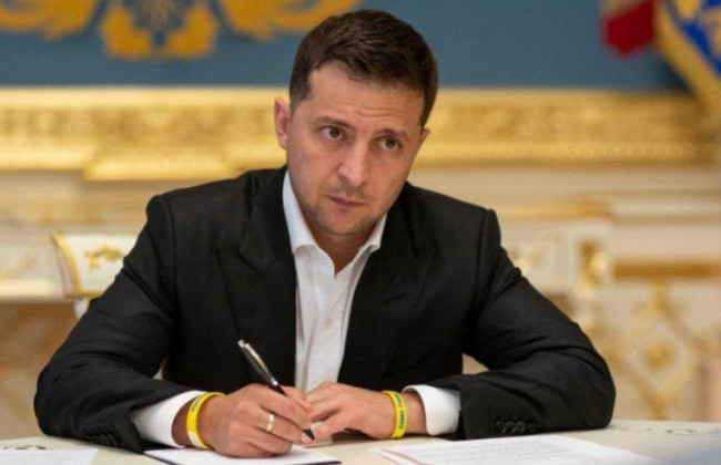 Зеленский хочет обязать руководство своего Офиса подавать е-декларации