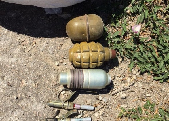 На территории ООС обнаружили тайник с оружием