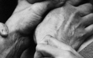 Страшна знахідка: на Львівщині виявили тіло жінки, зашите в мішок, а неподалік мертвого чоловіка