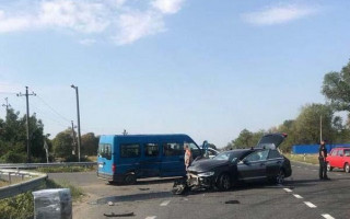 Под Одессой микроавтобус с пассажирами попал в ДТП: подробности