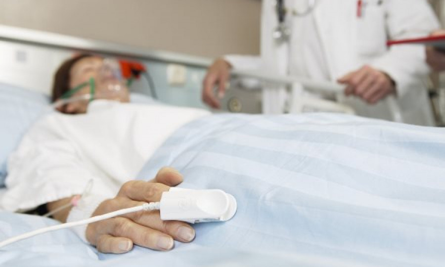Масове отруєння фаст-фудом під Одесою: десятки людей в лікарні