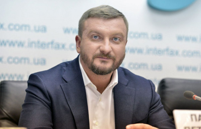 Петренко передав новому керівництву Мін’юсту «маршрутну карту реформ»