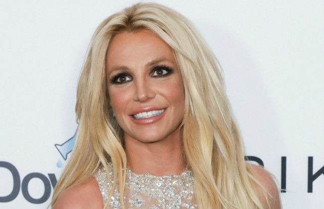 Отца Бритни Спирс обвиняют в насилии над детьми, а Тарзан завершает карьеру: шоубиз