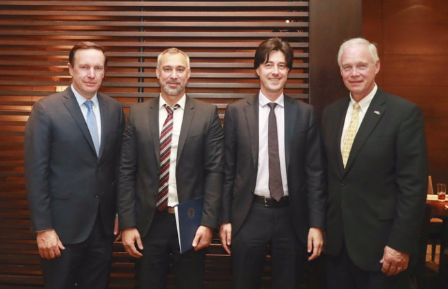 Американские сенаторы встретились с генпрокурором Рябошапкой: о чем говорили