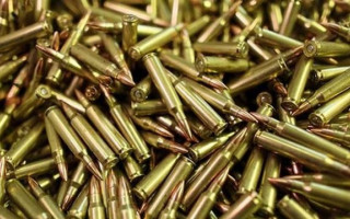 Розгулював селом з повною кишенею патронів: суд покарав зловмисника
