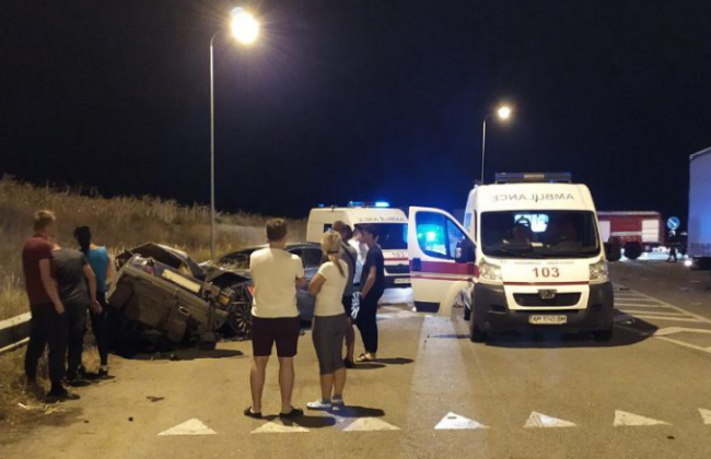 Жуткое ДТП под Киевом: погибли три парня и 15-летний подросток