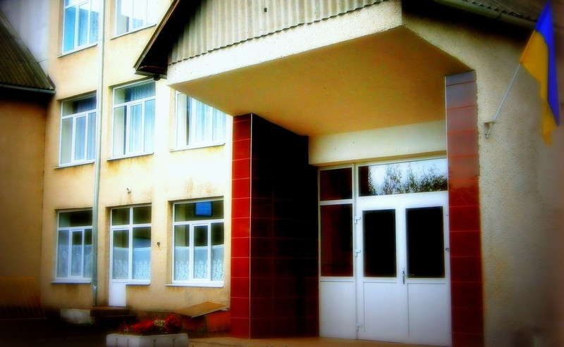 На Мукачівщині невідомі пограбували школу