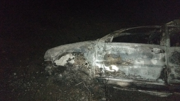 Под Донецком в результате аварии вспыхнула легковушка, сгорели два человека