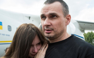 Сенцов и Кольченко дают первую после освобождения пресс-конференцию, онлайн-трансляция
