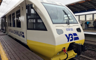 З’єднання міського та приміського залізничного сполучення: «Укрзалізниця» пропонує проект