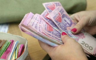 Мінімальна зарплата і прожитковий мінімум: що чекає українців у 2020 році