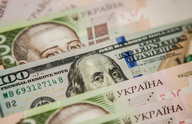 Зарплата в Україні та СНД: інфографіка