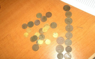 Гражданин РФ пытался вывезти из Украины сто старинных монет