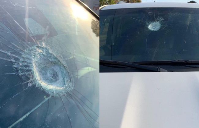 В Киеве часть моста обрушилась на автомобиль, фото