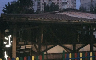 Масштабный пожар в Киеве: горел ресторан