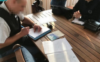 Мільйонні збитки: СБУ викрила екс-посадовця авіапідприємства