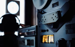 Підслуховували телефонні розмови: ДБР взялося за справу «допитливих» копів