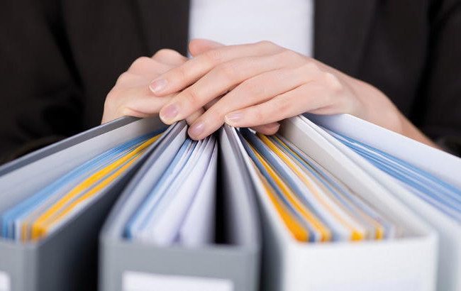 Визначення майнового стану сторони процесу є оціночним і залежить від доказів: постанова КАС ВС