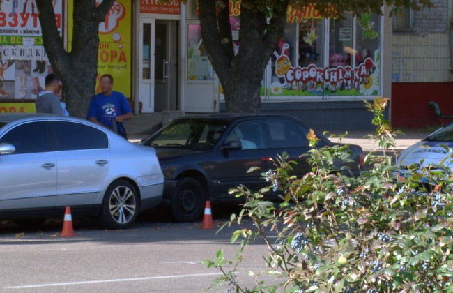 Раптова смерть: на Полтавщині чоловік помер за кермом автівки