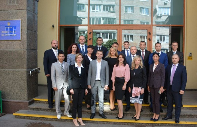 Вища рада правосуддя внесе Зеленському подання про призначення 21 судді